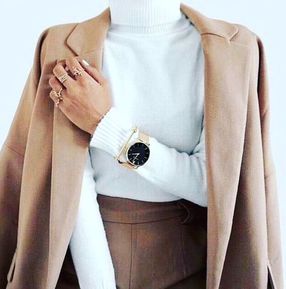 classic_belted_khaki_trench_coat